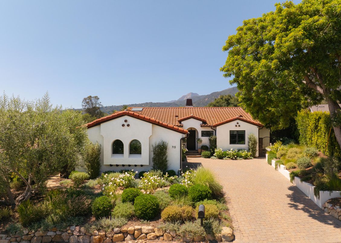 Exterior, Facade, Spanish Mediterranean