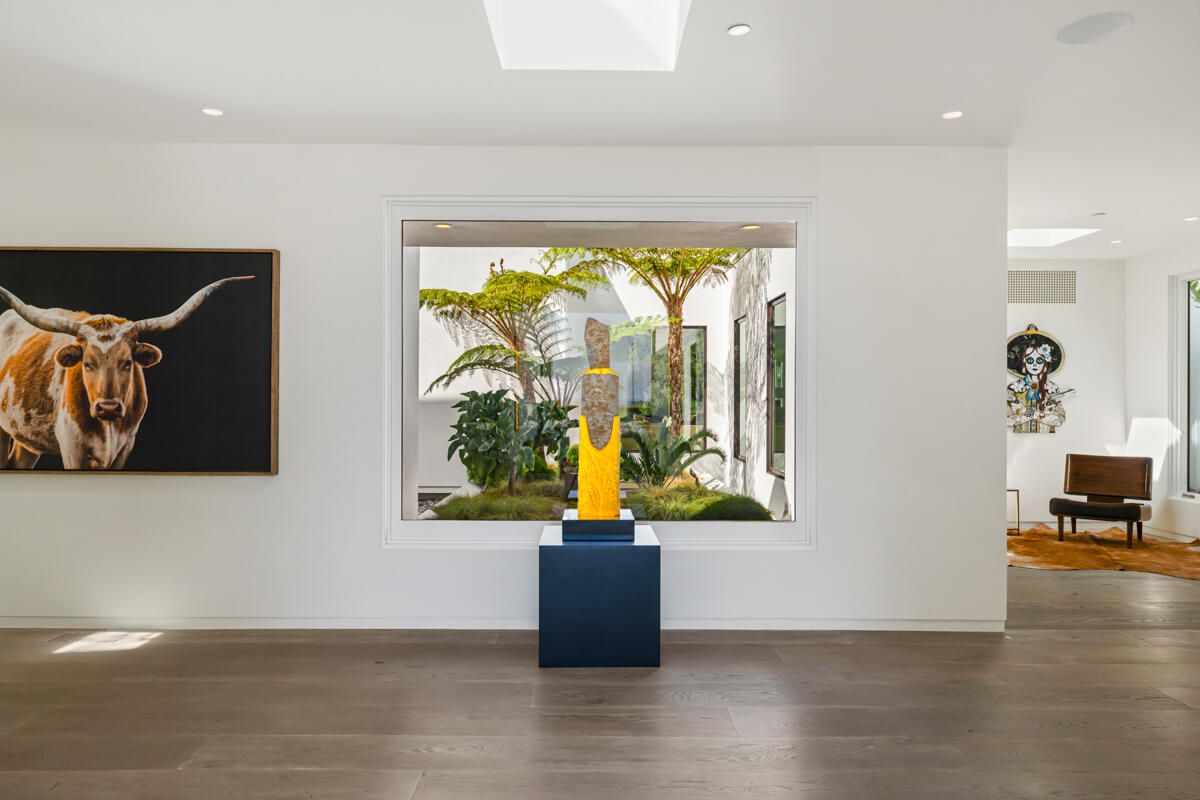 Interior, Recessed Lighting, Wood Texture Flooring