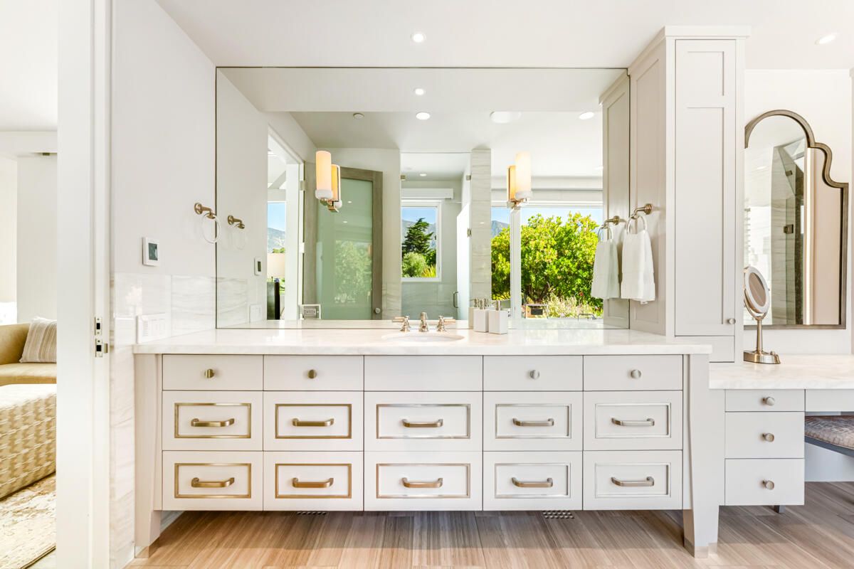 Bathroom, Dual Sink Vanities, Interior, Recessed Lighting, Wood Texture Flooring