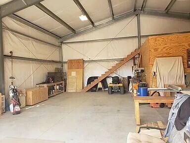 Garage, Interior