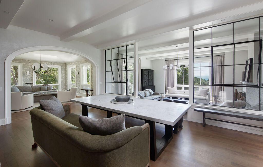Chandelier, Dining room, Interior, Living room, Pendant Lights, Recessed Lighting, Wood Texture Flooring