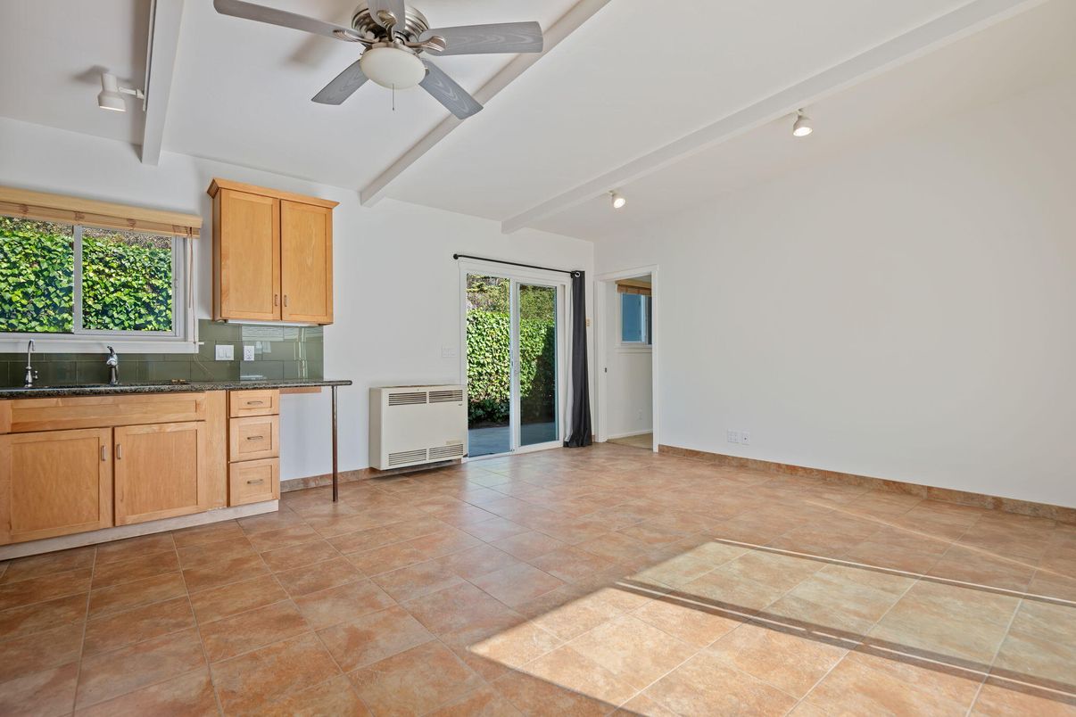Empty room, Interior, Kitchen