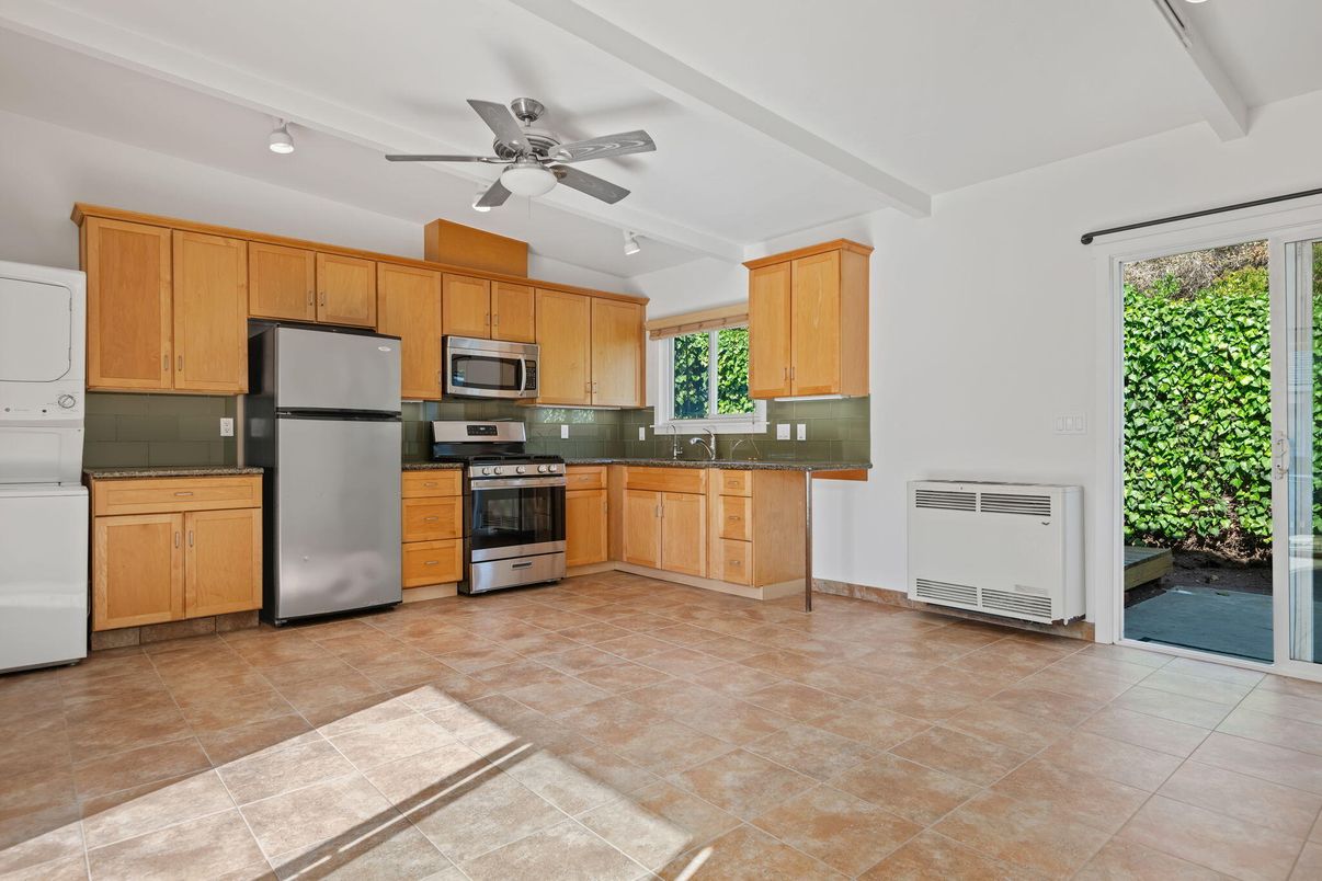 Interior, Kitchen, Stainless Steel Appliances