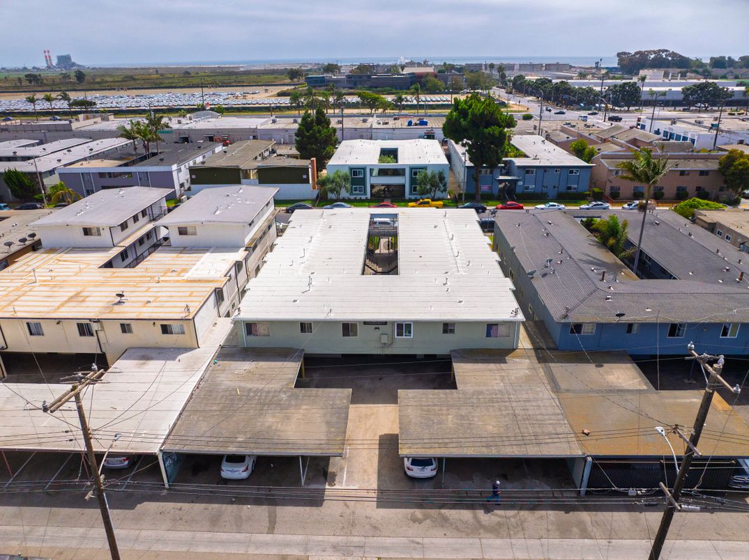 Exterior, Drone