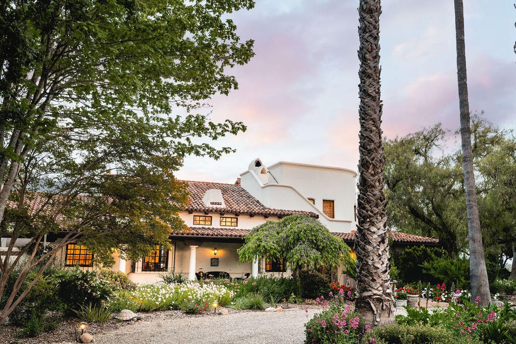Exterior, Facade, Spanish Mediterranean