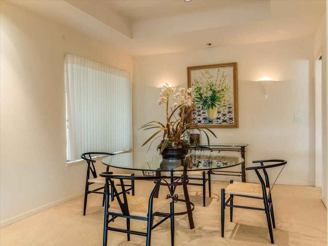 Dining room, Interior