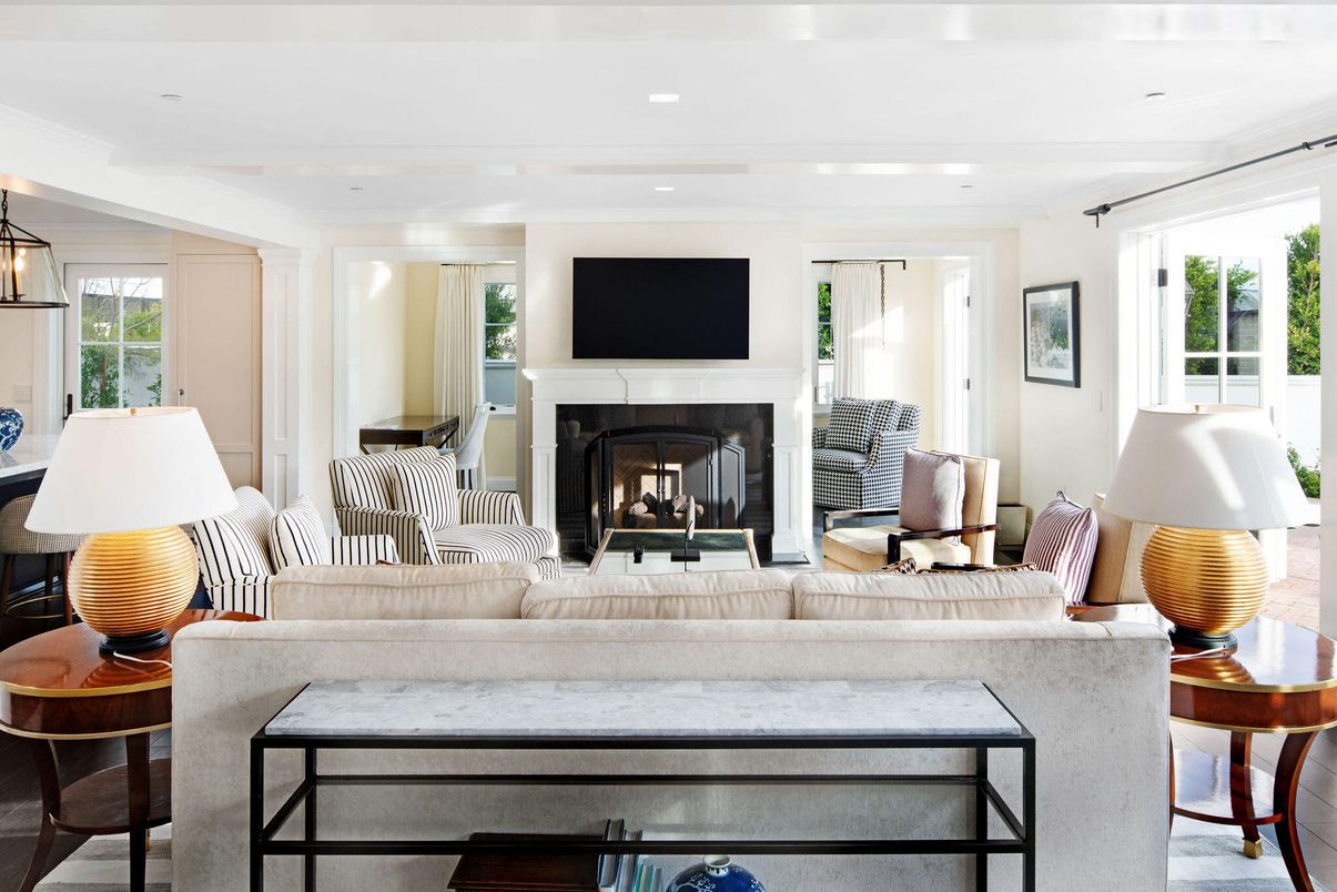 Fireplace, Interior, Living room, Pendant Lights, Recessed Lighting, Wood Texture Flooring