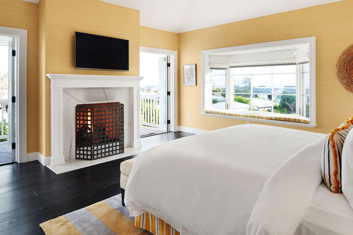 Bedroom, Fireplace, Interior, Wood Texture Flooring