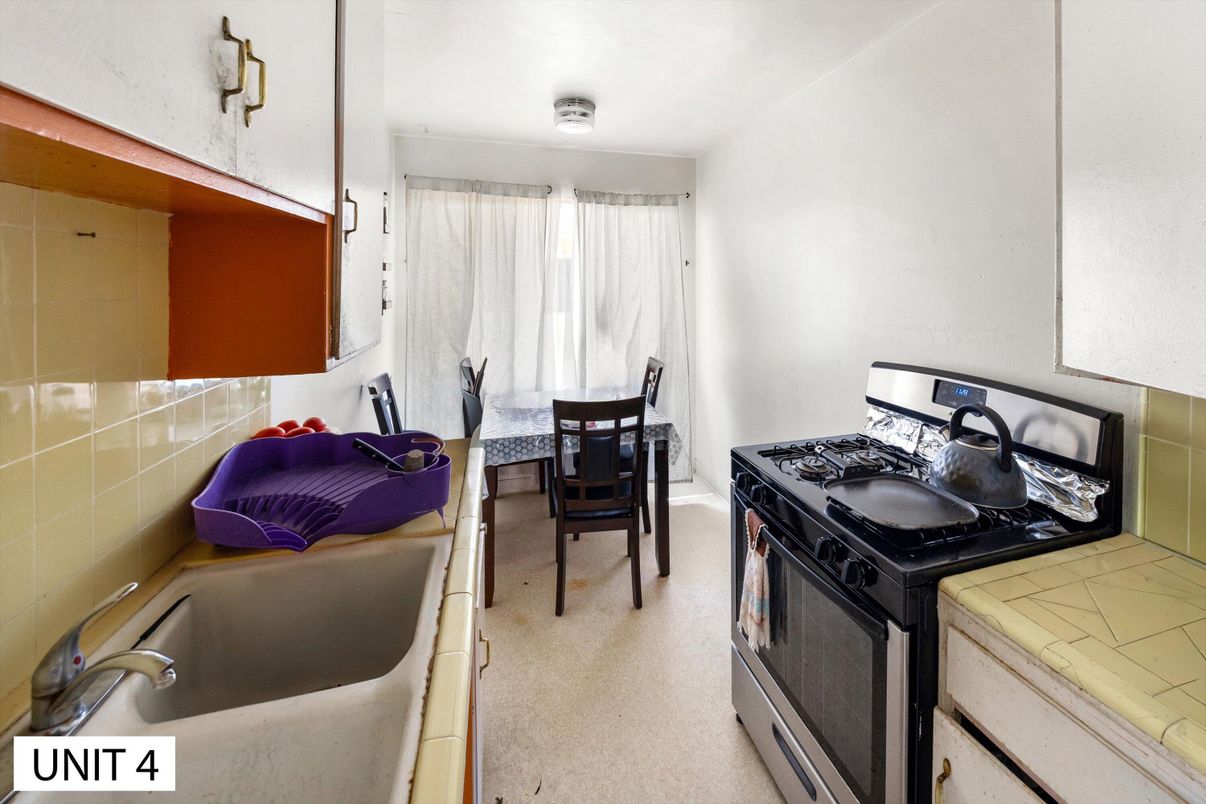 Dining room, Interior, Kitchen, Tile Countertops