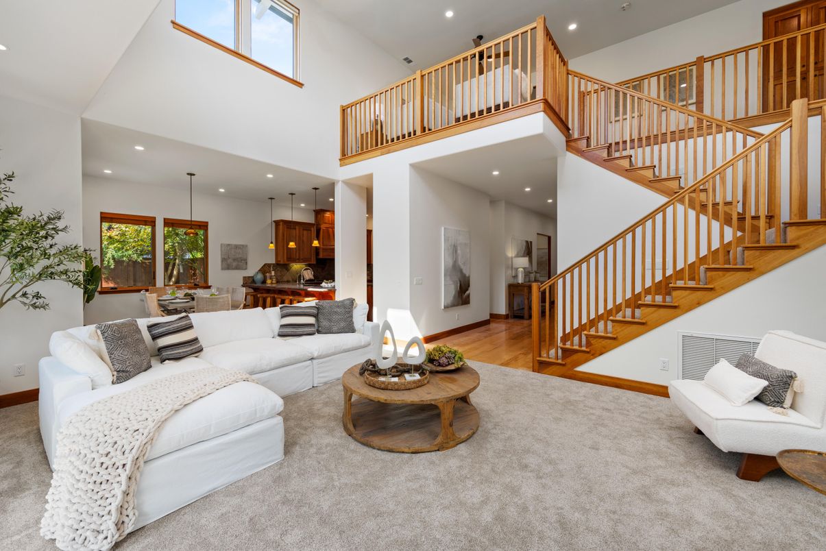Dining room, Interior, Living room, Pendant Lights, Recessed Lighting, Wood Texture Flooring