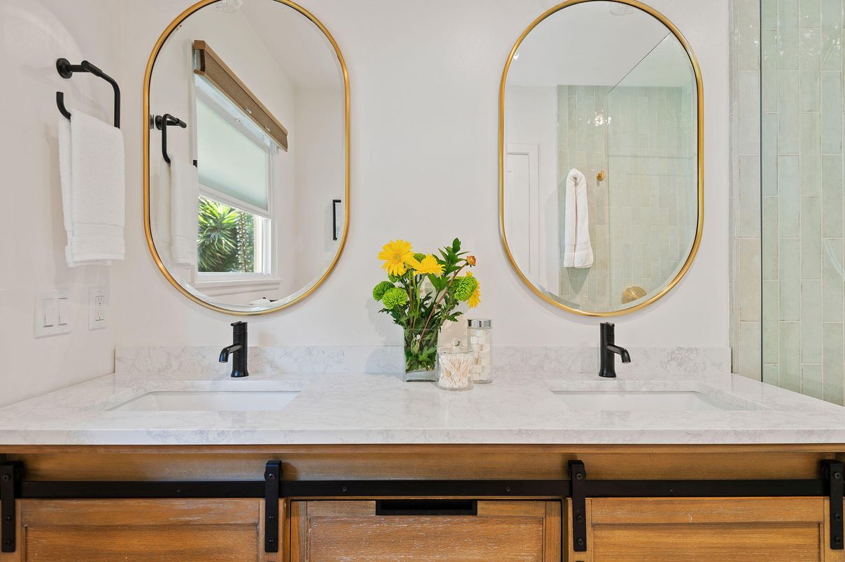 Bathroom, Dual Sink Vanities, Glass Shower, Interior