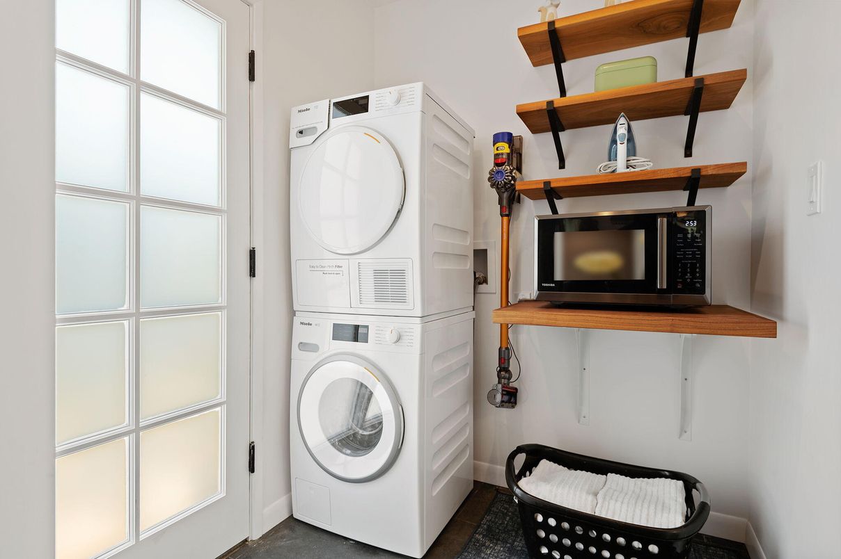 Interior, Utility Closets, Washer
