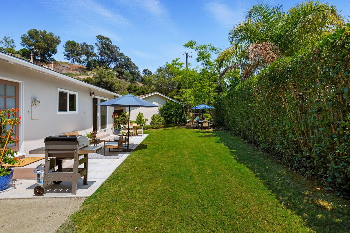Backyard, Exterior