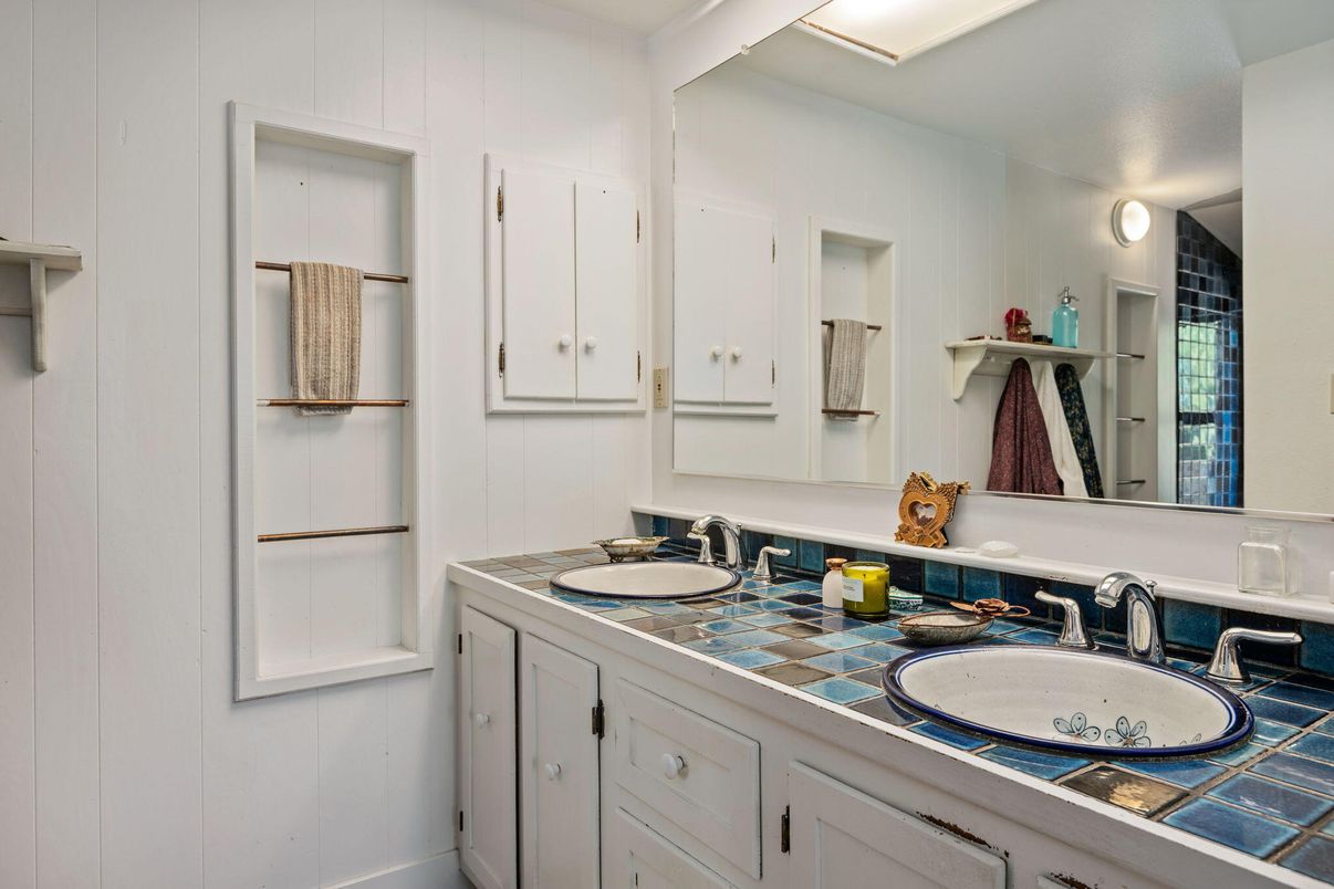 Bathroom, Dual Sink Vanities, Interior, Tile Countertops