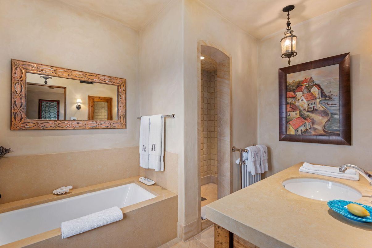 Bathroom, Interior, Pendant Lights