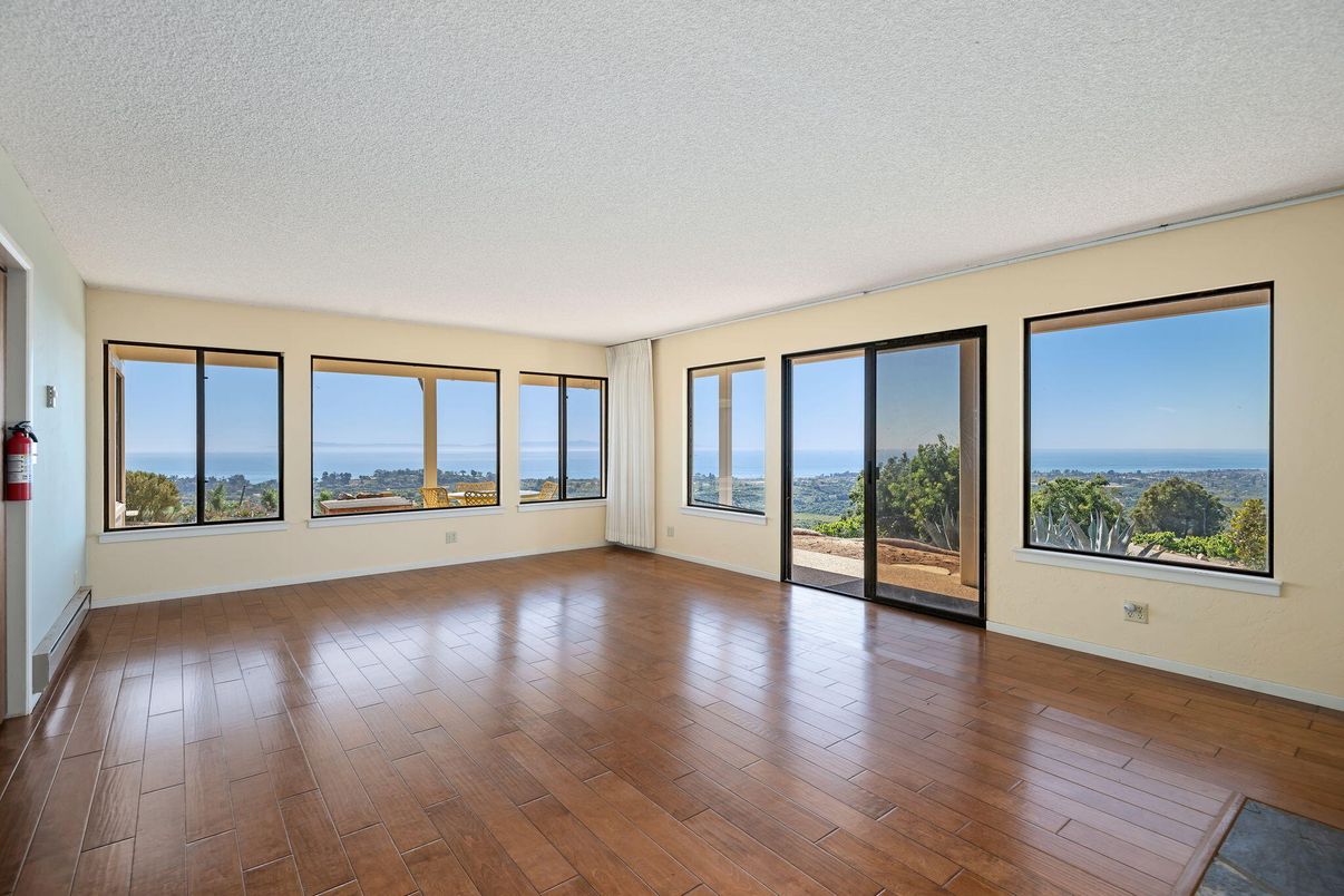 Empty room, Interior, Water, Wood Texture Flooring