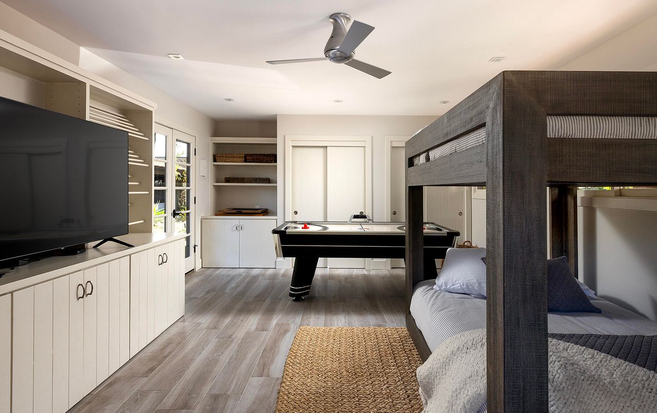 Billiard Table, Game Room, Interior, Recessed Lighting, Wood Texture Flooring