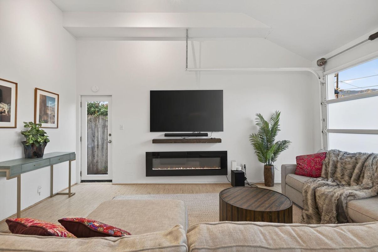 Fireplace, Interior, Living room