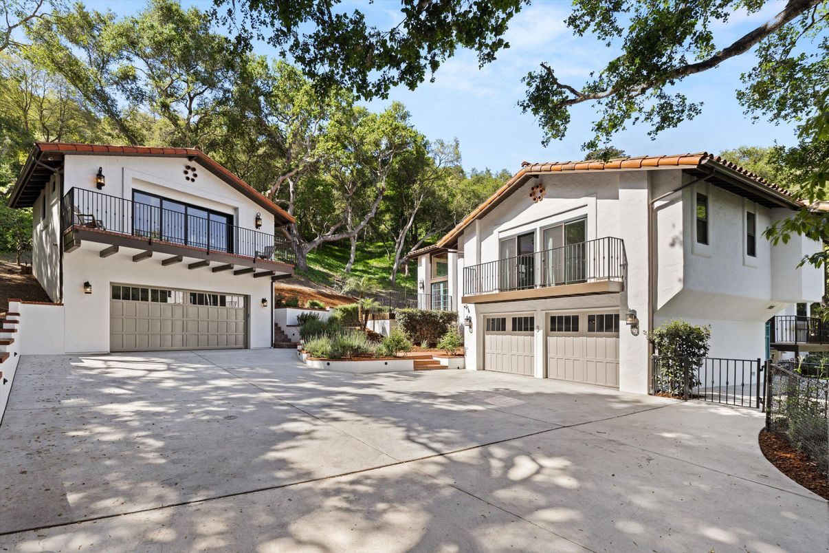 Detached Garage, Exterior