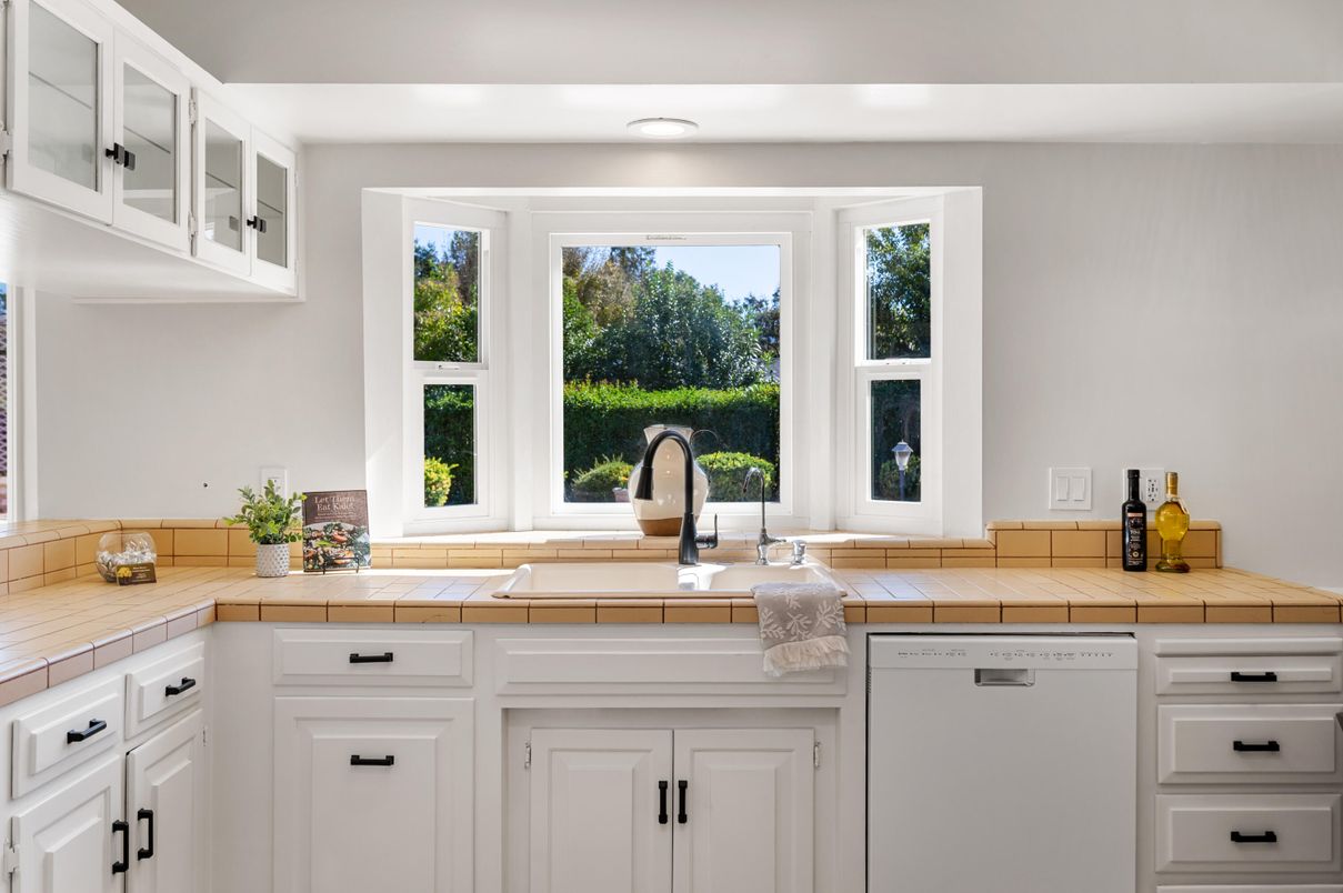 Interior, Kitchen, Recessed Lighting, Tile Countertops