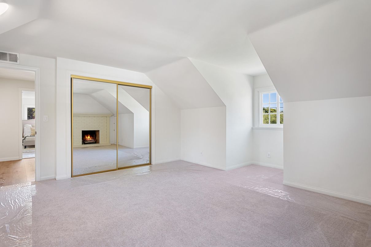 Empty room, Fireplace, Interior