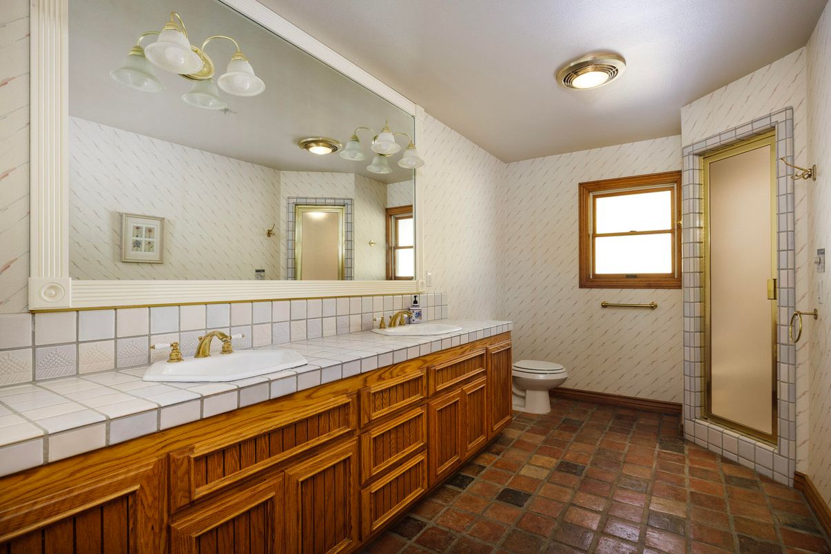 Bathroom, Dual Sink Vanities, Interior, Tile Countertops