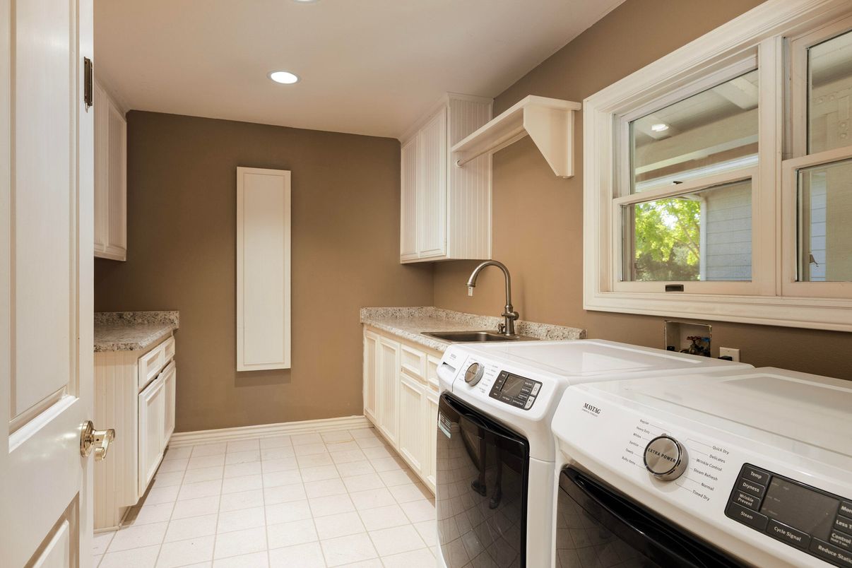 Interior, Recessed Lighting, Washer