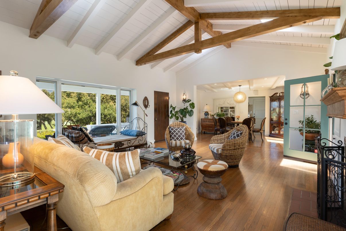 Dining room, Interior, Living room, Recessed Lighting, Wooden Beams, Wood Texture Flooring