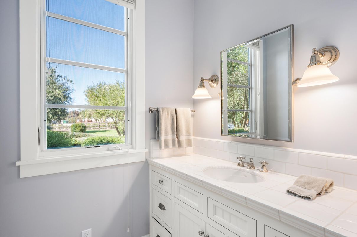 Bathroom, Interior, Tile Countertops