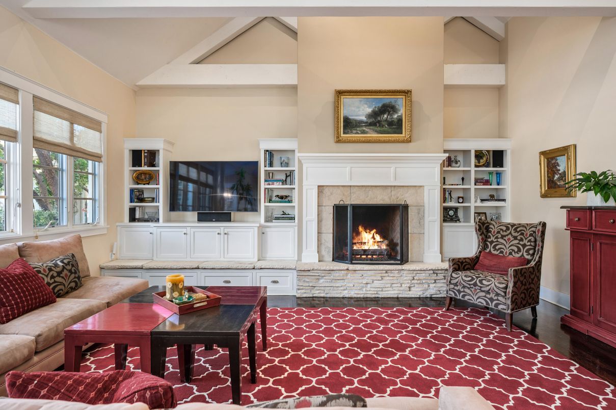 Fireplace, Interior, Living room