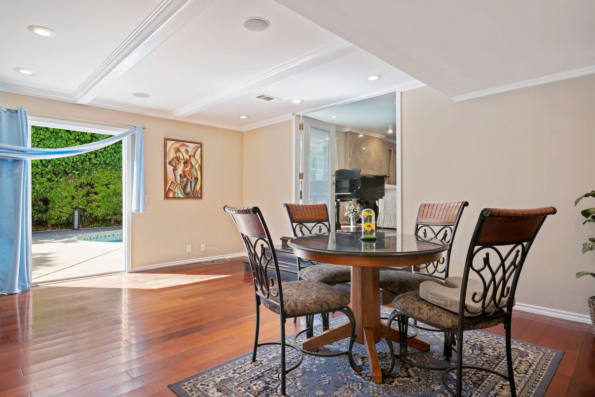 Dining room, Interior, Recessed Lighting, Wood Texture Flooring