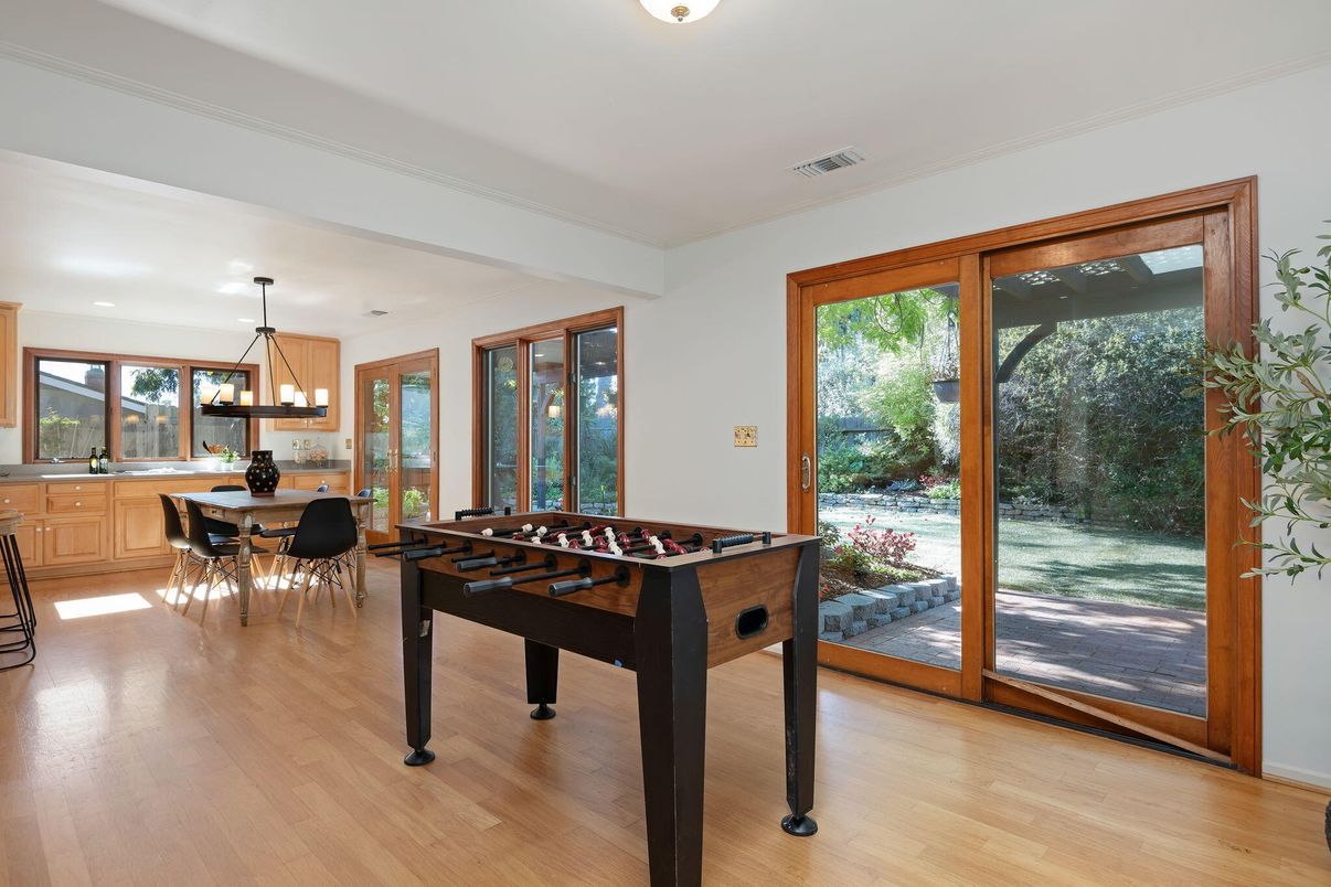 Dining room, Game Room, Interior, Pendant Lights, Recessed Lighting, Wood Texture Flooring