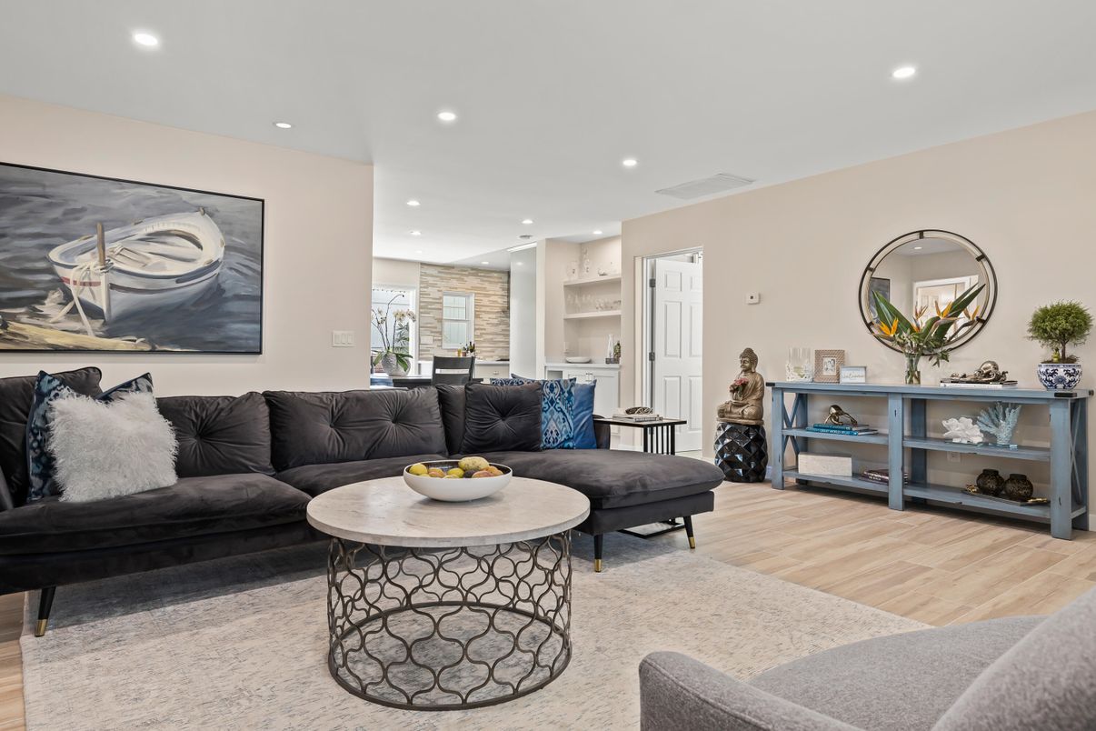 Interior, Living room, Recessed Lighting, Wood Texture Flooring