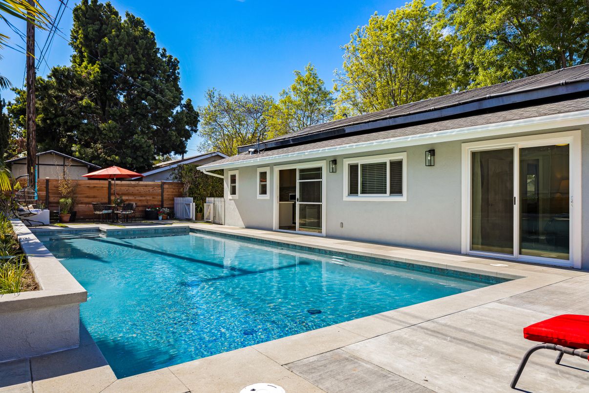 Exterior, Pool, Solar Panels