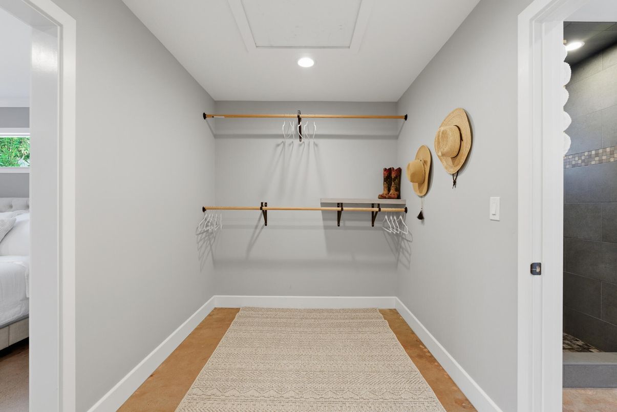Interior, Recessed Lighting, Walk-in Closets