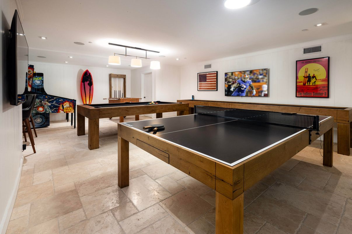 Billiard Table, Game Room, Interior, Pendant Lights, Recessed Lighting