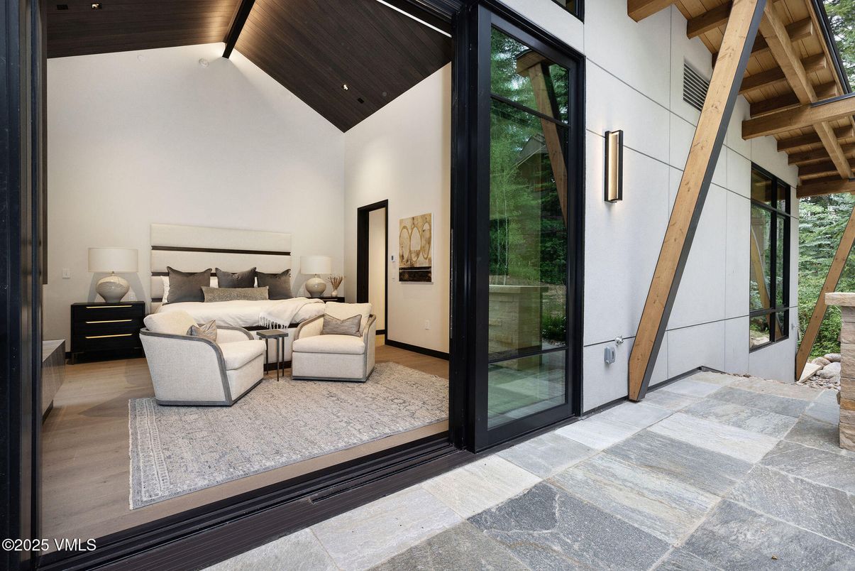 Bedroom, Interior, Wooden Beams, Wooden Ceilings