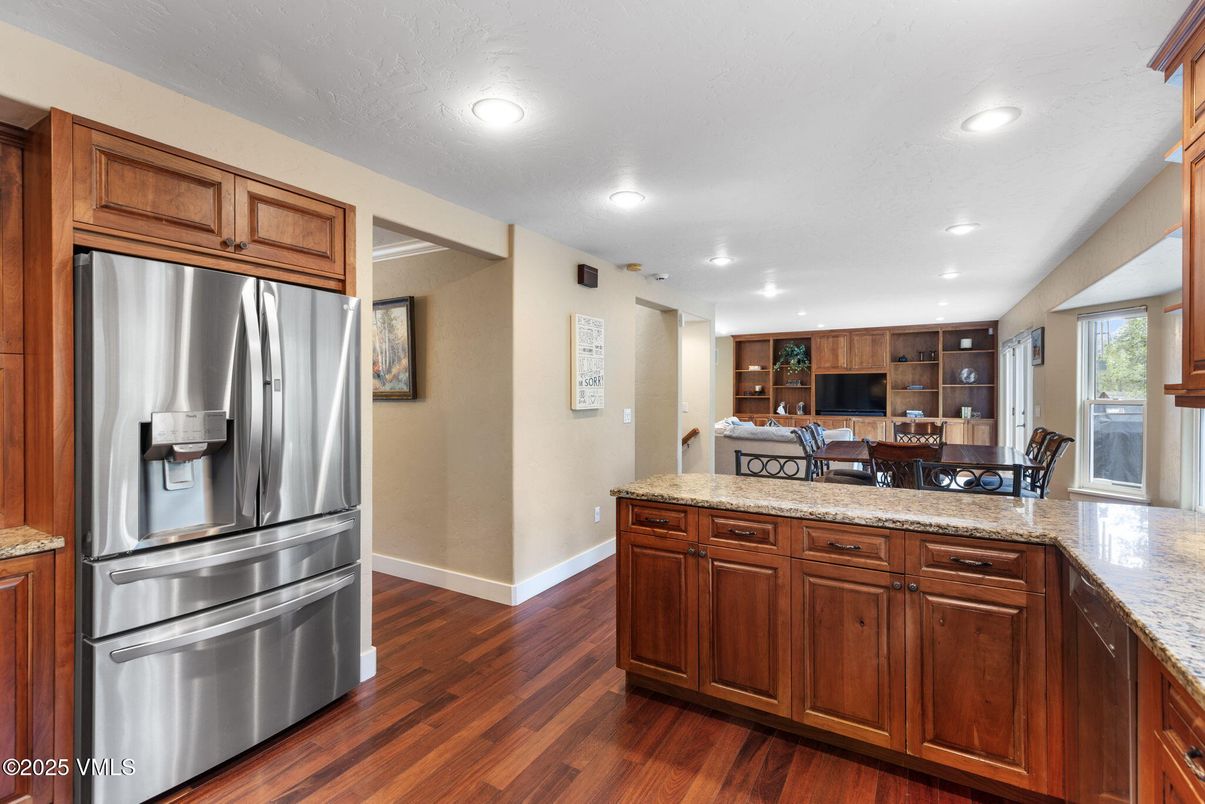 Dining room, Interior, Kitchen, Recessed Lighting, Stainless Steel Appliances, Wood Texture Flooring