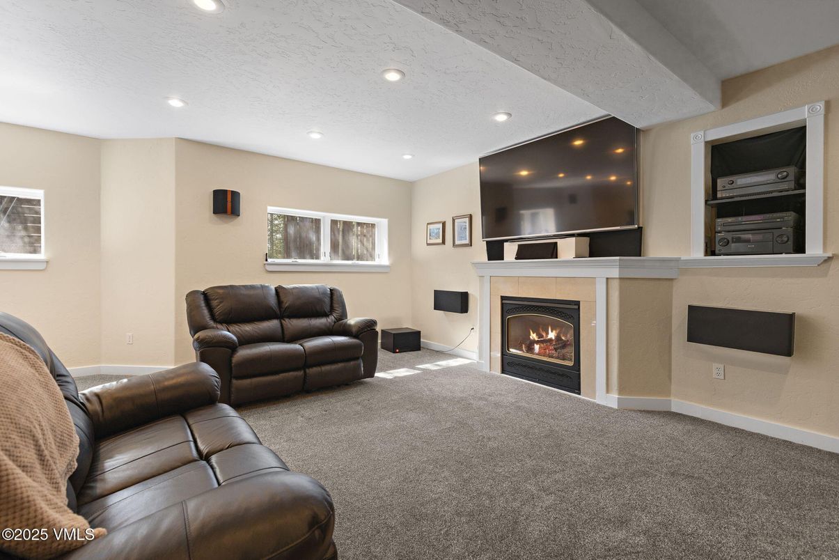 Fireplace, Interior, Living room, Recessed Lighting