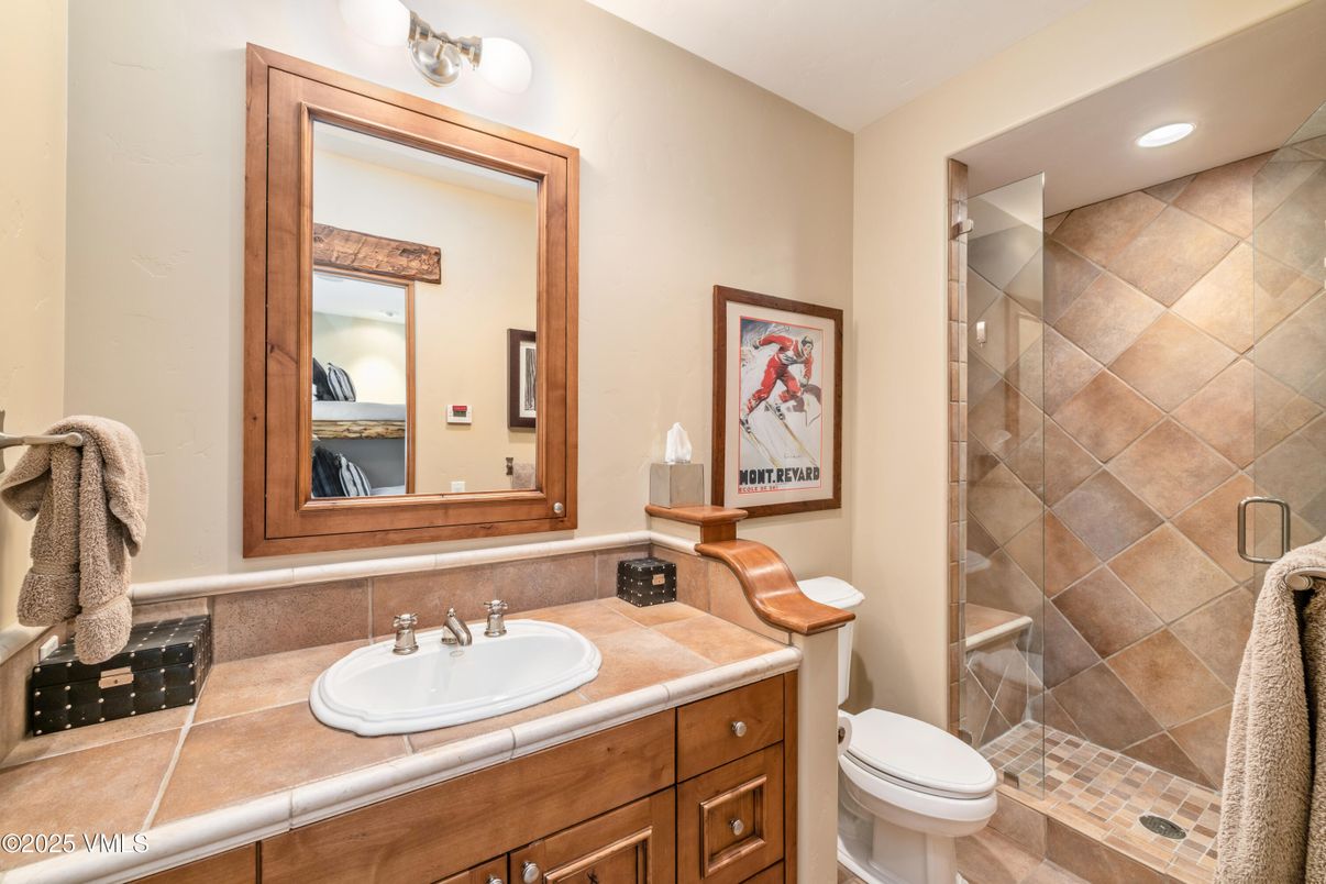 Bathroom, Interior, Recessed Lighting, Tile Countertops