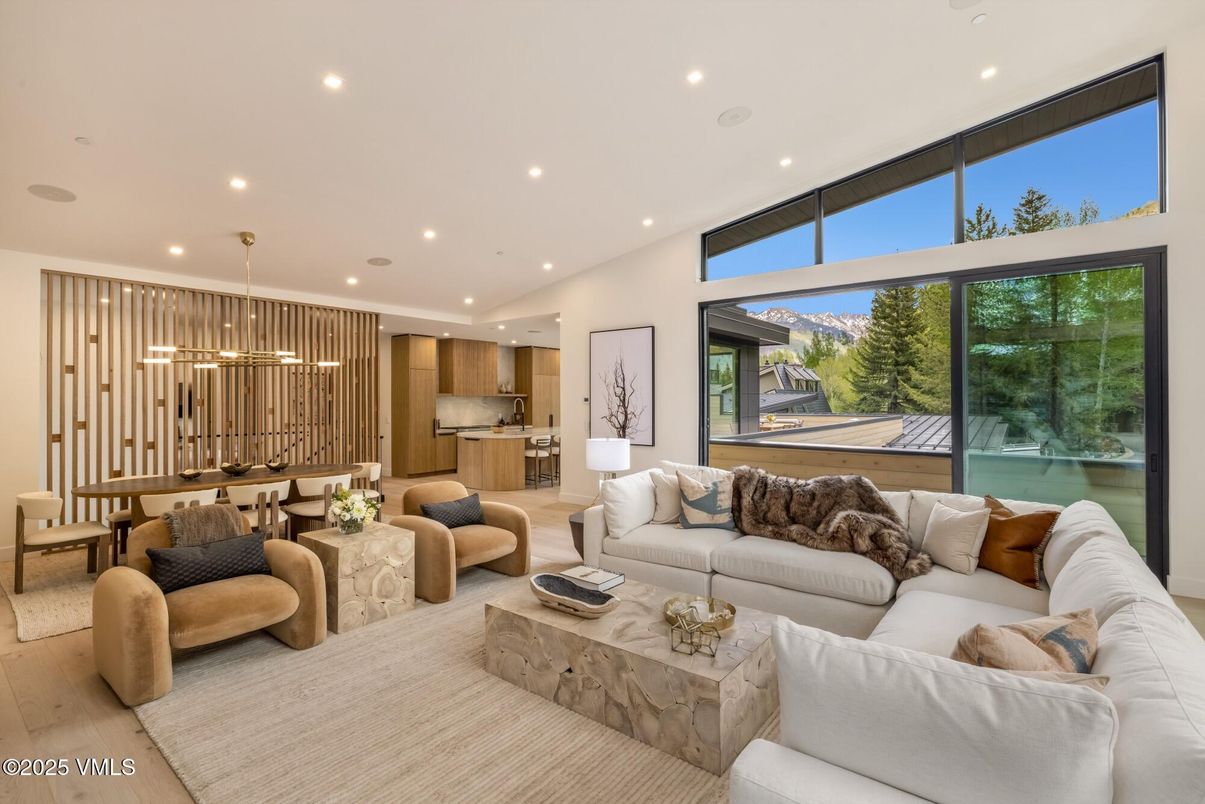 Dining room, Interior, Kitchen, Living room, Pendant Lights, Recessed Lighting, Wood Texture Flooring