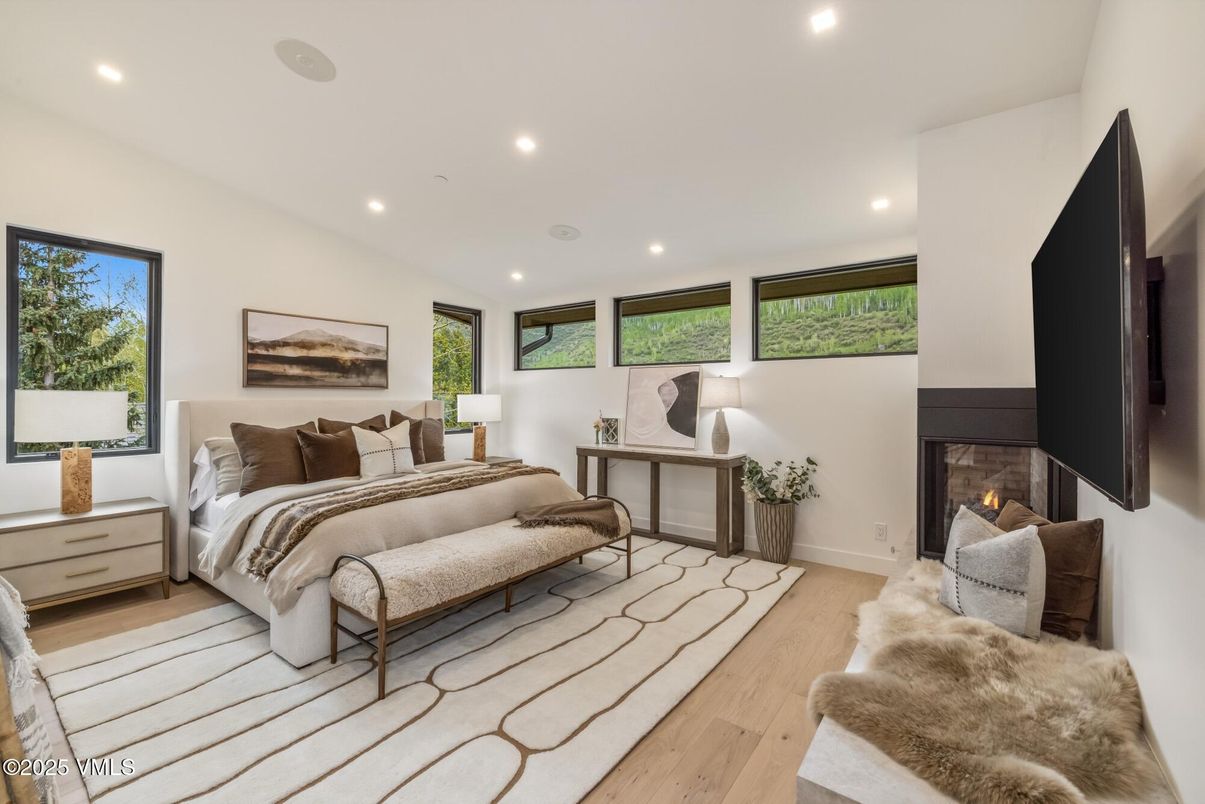 Bedroom, Fireplace, Interior, Recessed Lighting, Wood Texture Flooring