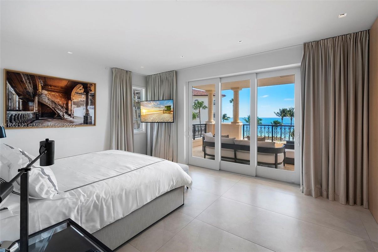 Bedroom, Interior, Recessed Lighting, Water