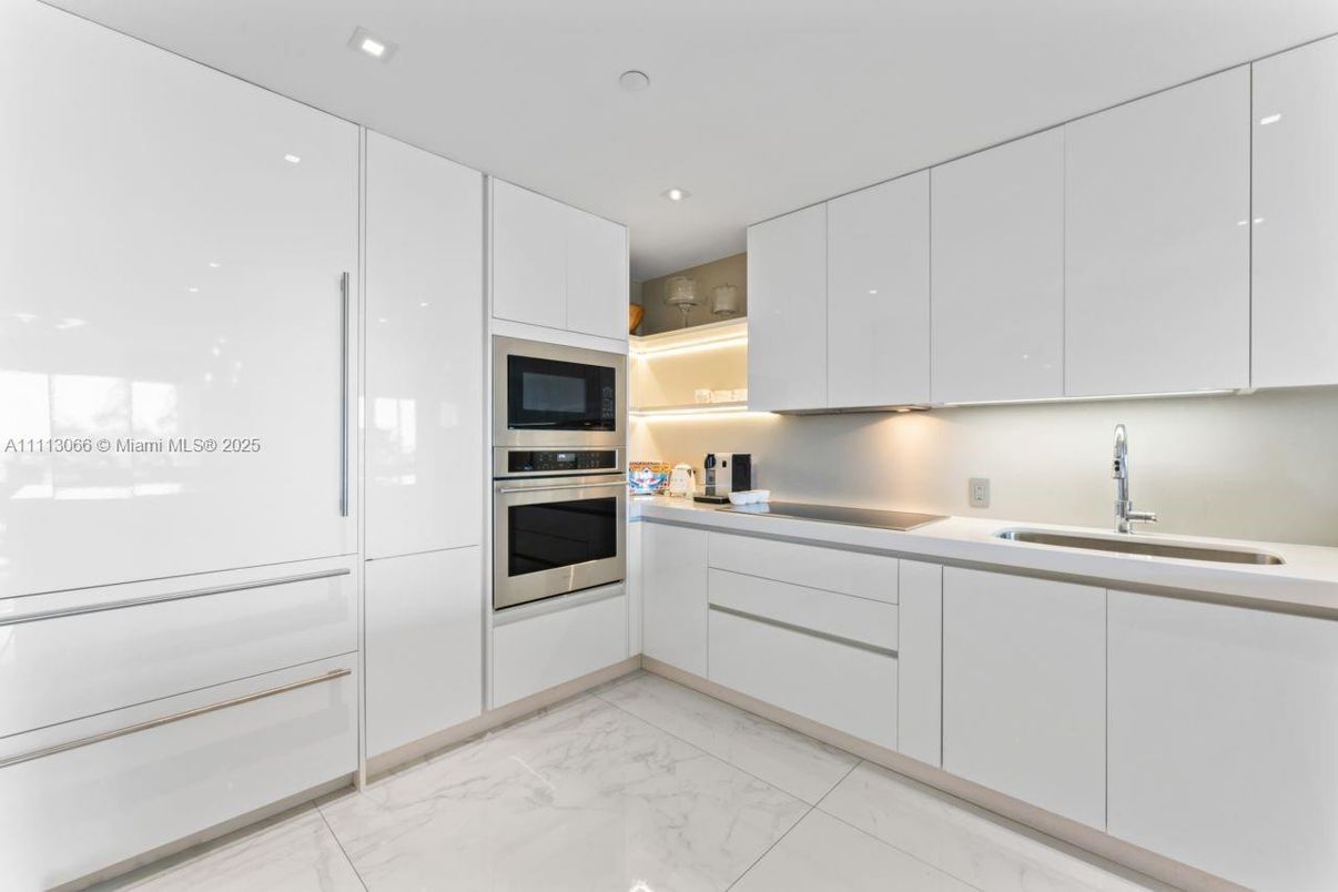 Interior, Kitchen, Marble, Recessed Lighting, Stainless Steel Appliances
