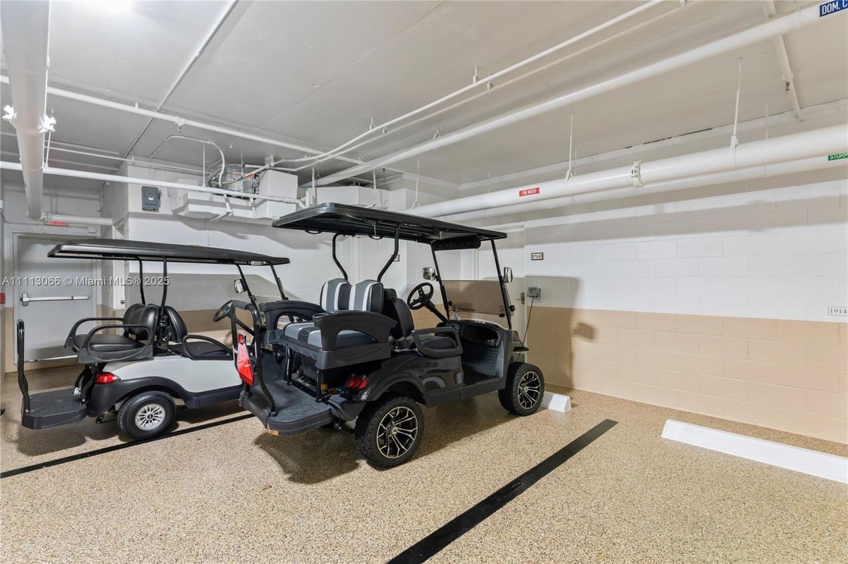 Garage, Interior
