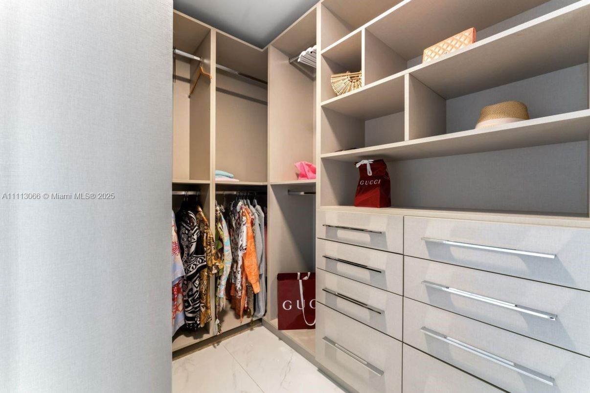 Interior, Marble, Walk-in Closets