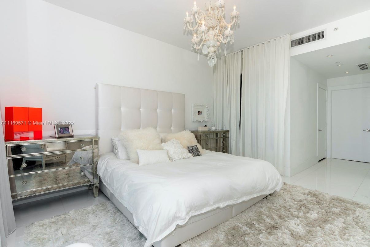 Bedroom, Chandelier, Interior, Recessed Lighting