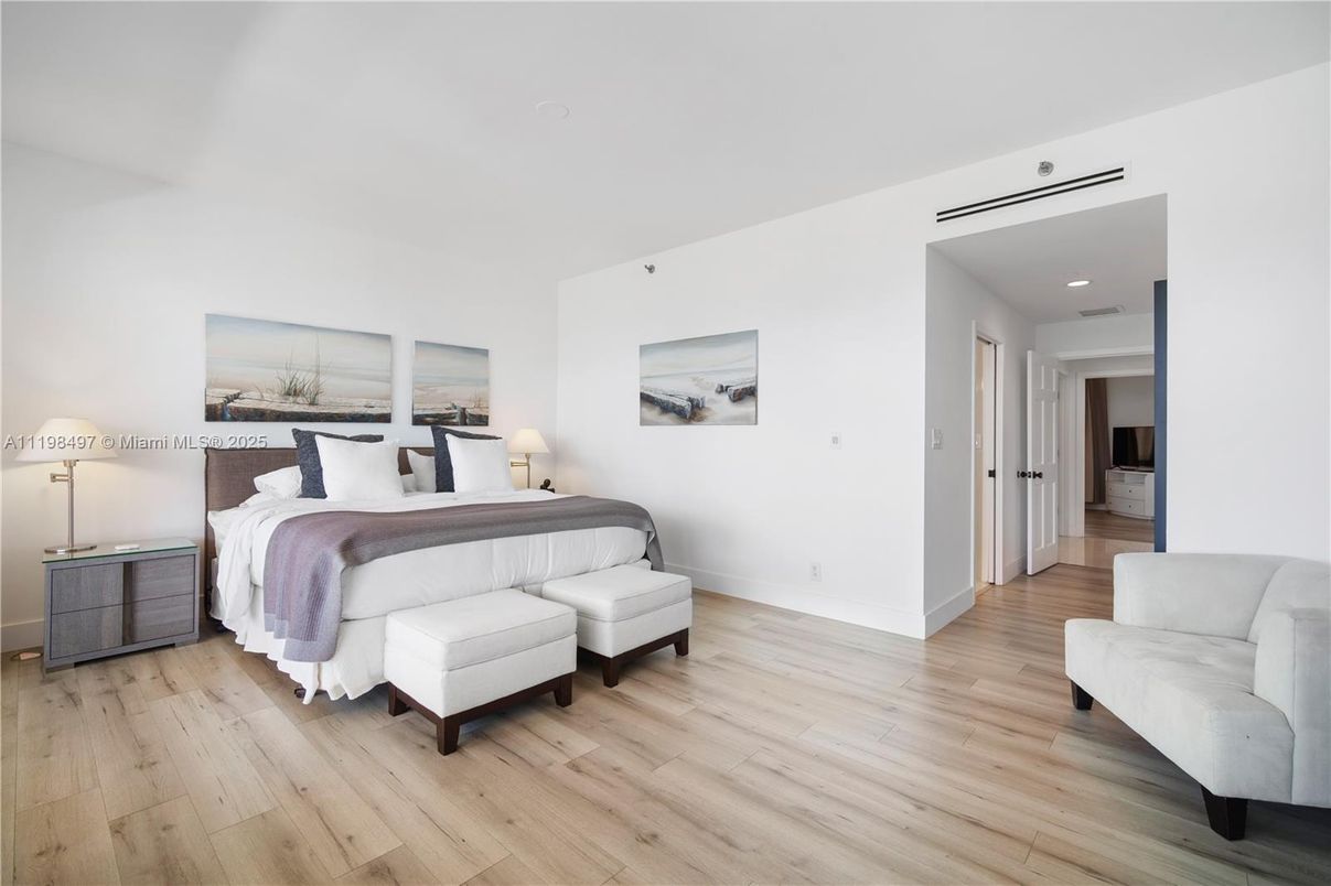 Bedroom, Interior, Recessed Lighting, Wood Texture Flooring