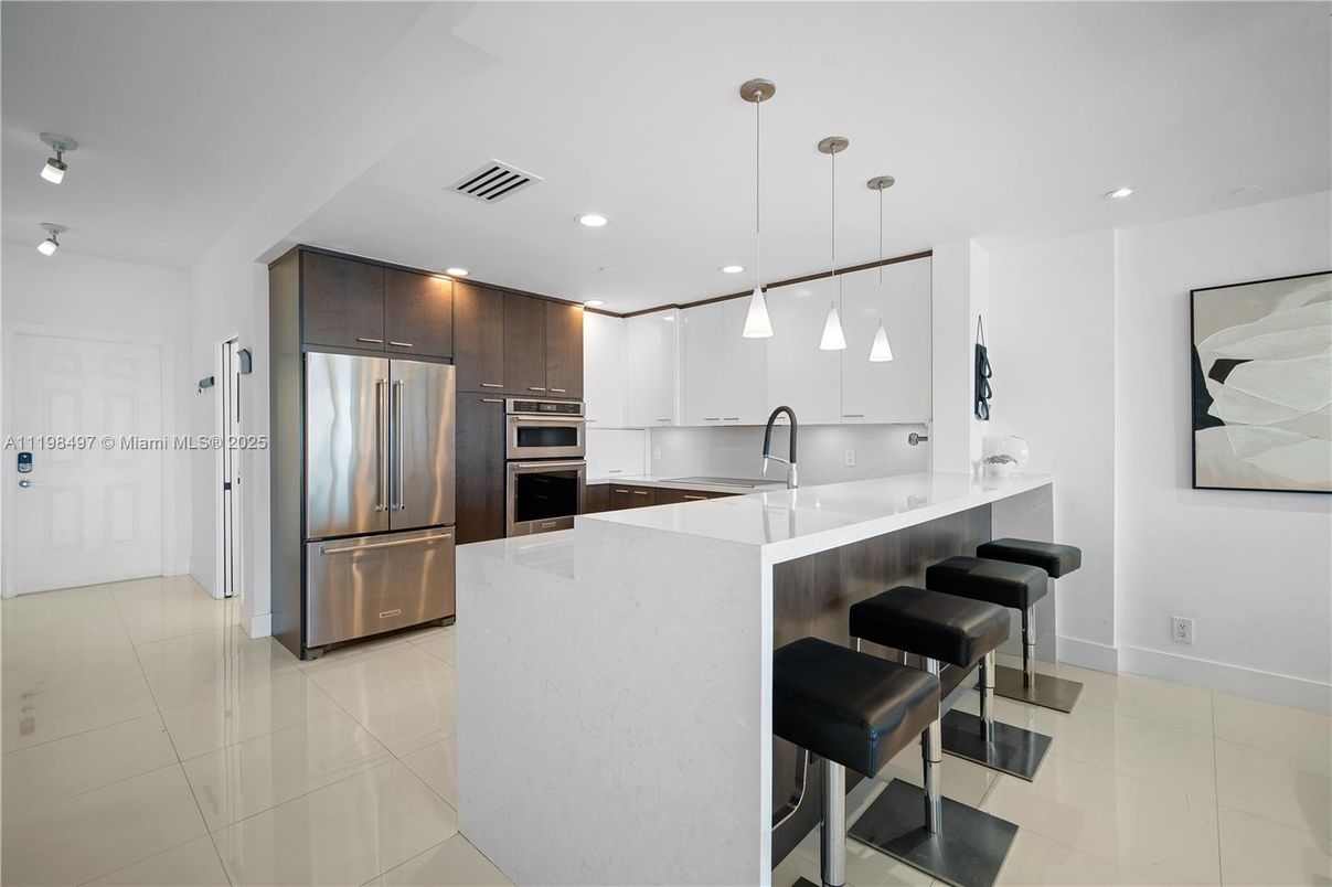 Interior, Kitchen, Pendant Lights, Recessed Lighting, Stainless Steel Appliances