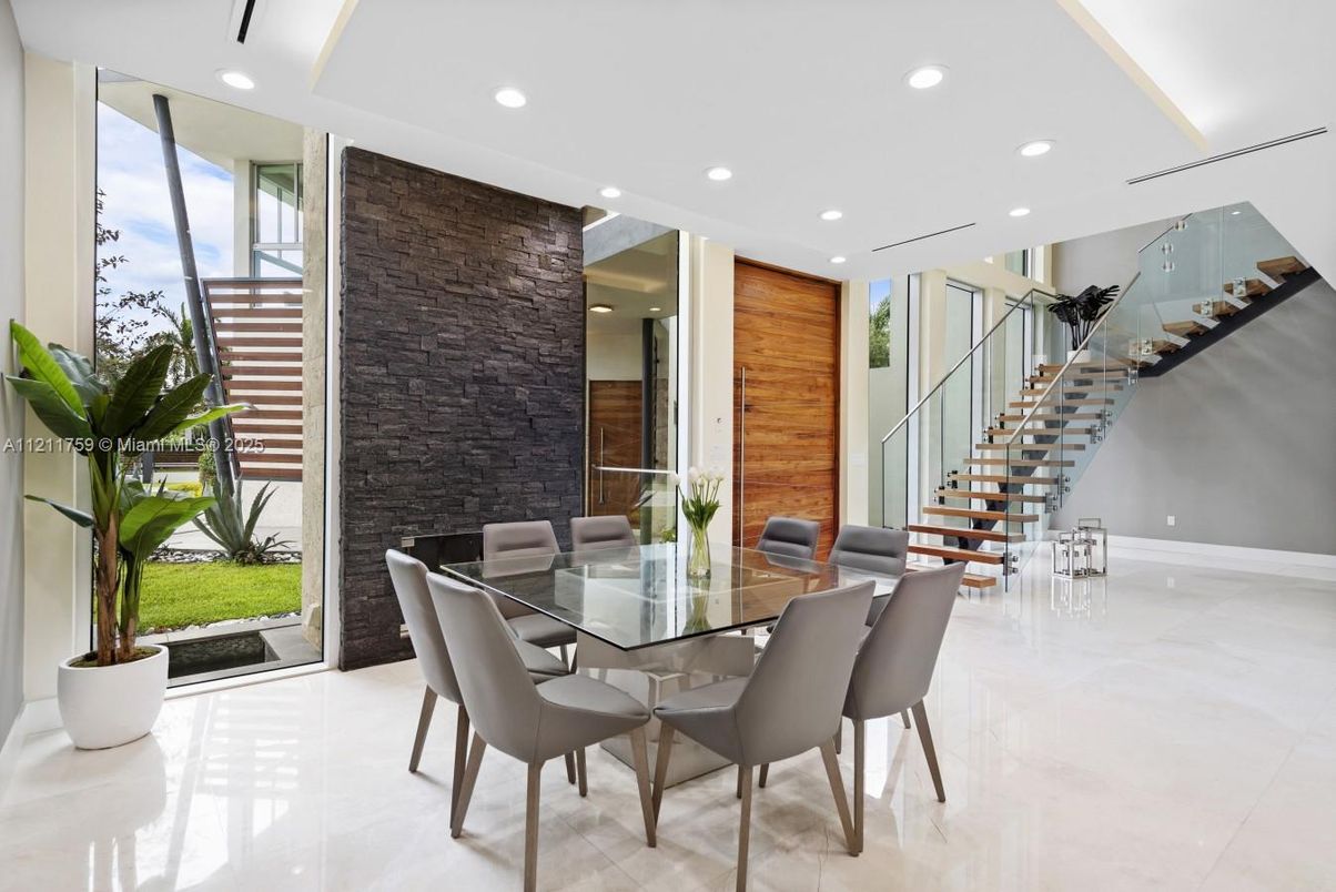 Dining room, Interior, Marble, Recessed Lighting, Stone Walls